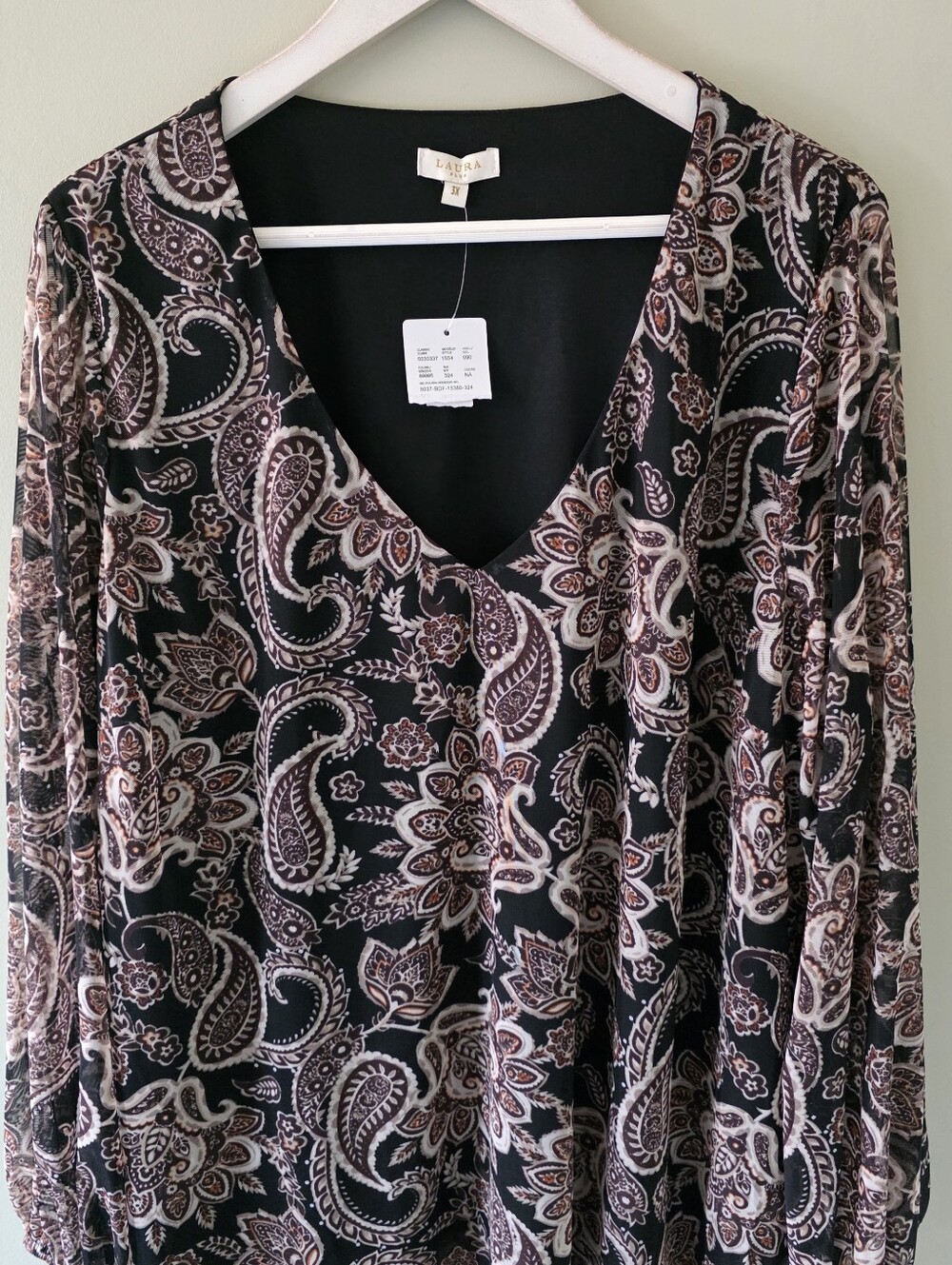 Women's Black Paisley V-Neck Tunic Top NWT - Picture 4 of 15